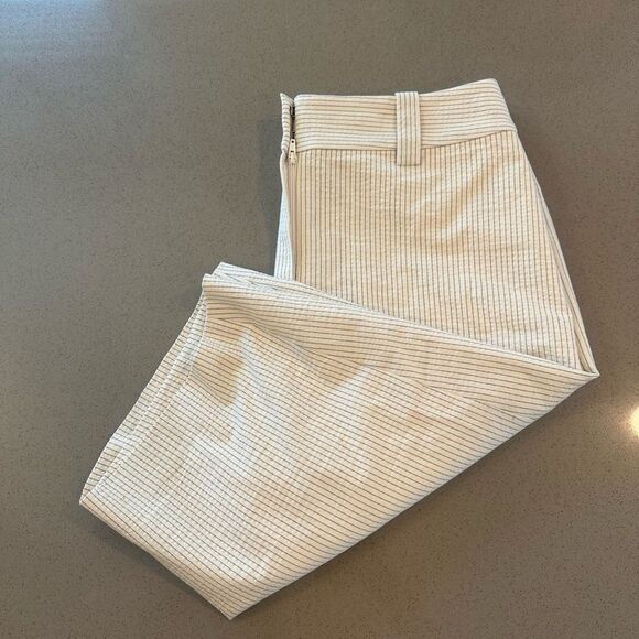 Elie Tahari White & Blue Striped Capri Women's Pants size 8 - Picture 1 of 13